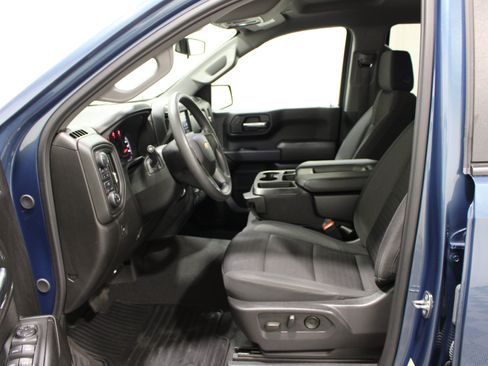 Used 2024 Chevrolet Silverado 1500 Custom AWD/4WD image 3