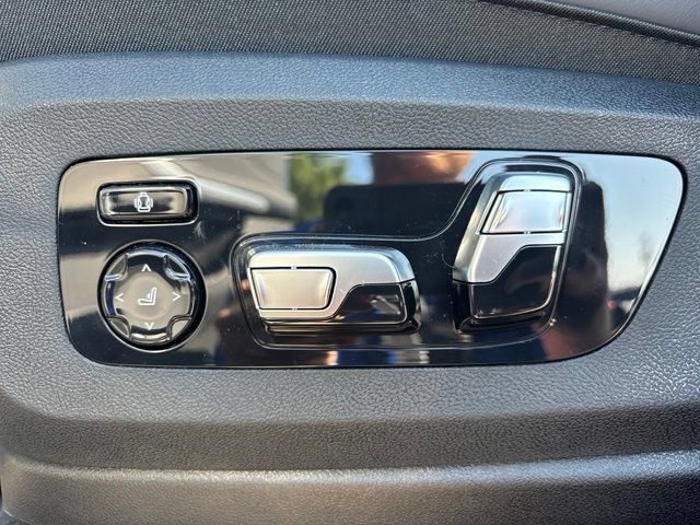 Certified 2026 BMW X5 M60i AWD/4WD image 15