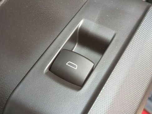 New 2026 GMC Canyon Elevation w/ Convenience Package image 32