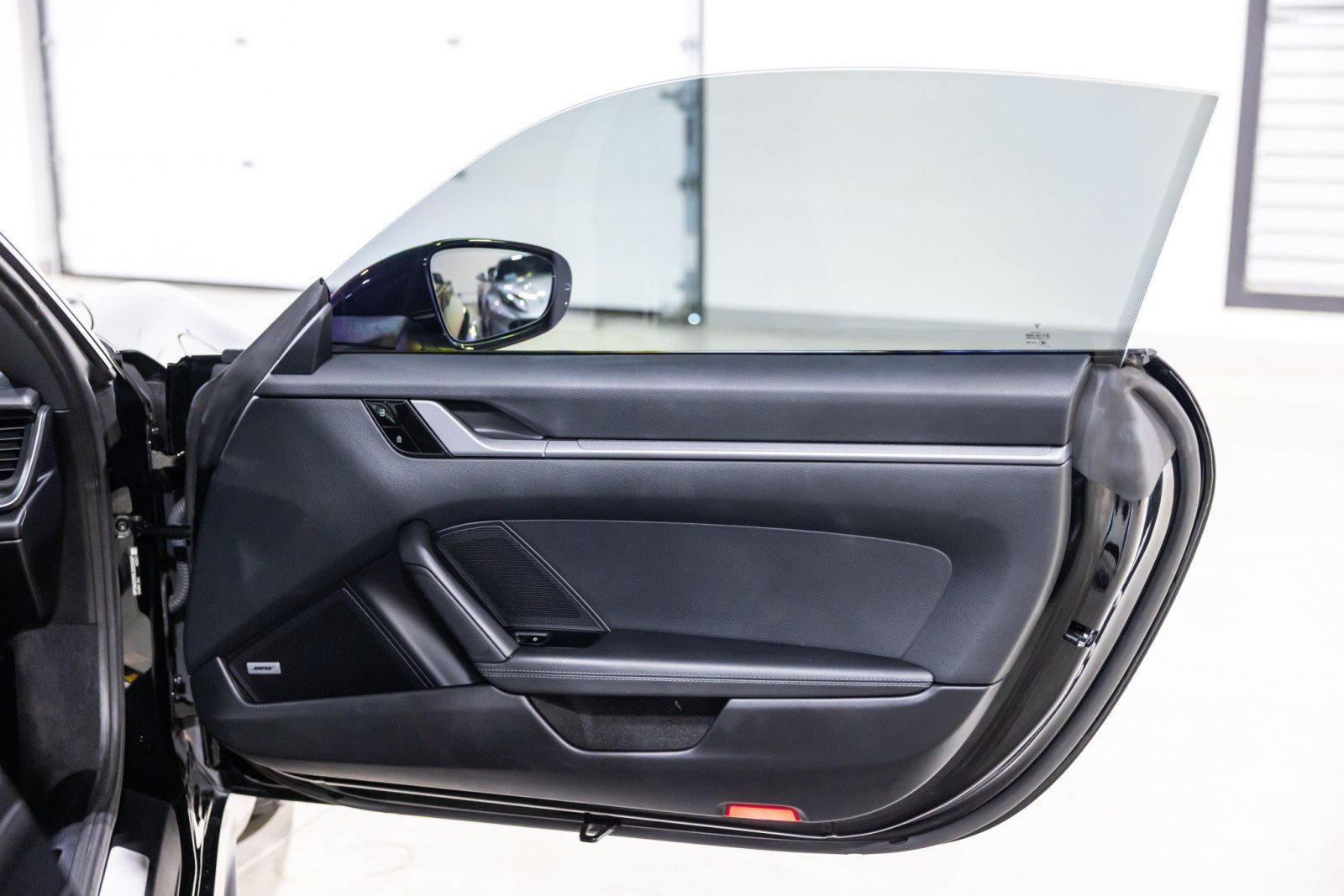 Used 2020 Porsche 911 Carrera RWD image 27