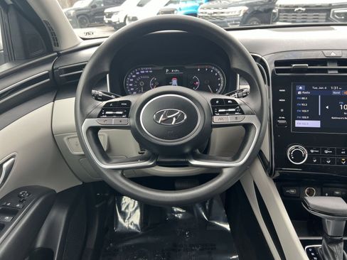 Used 2023 Hyundai Tucson SEL image 16