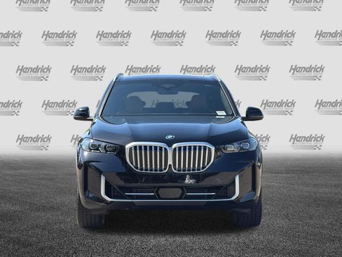 New 2026 BMW X5 xDrive50e image 3