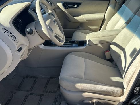 Used 2013 Nissan Altima 2.5 S image 9