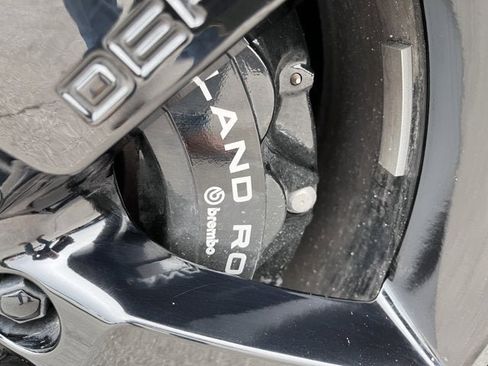 Used 2023 Land Rover Defender 110 V8 image 14