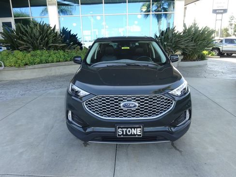Used 2023 Ford Edge SEL w/ Convenience Package AWD/4WD image 2