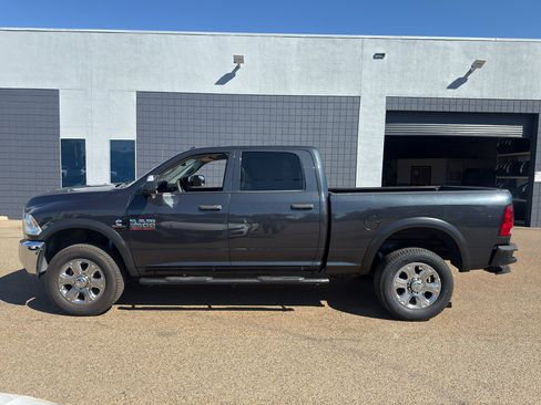 Used 2017 RAM 2500 Tradesman w/ Chrome Appearance Group AWD/4WD image 18