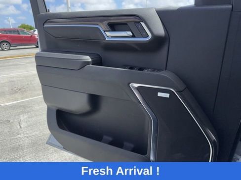 Used 2023 Chevrolet Silverado 1500 RST w/ Convenience Package II image 8