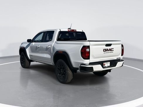 New 2026 GMC Canyon Elevation image 6