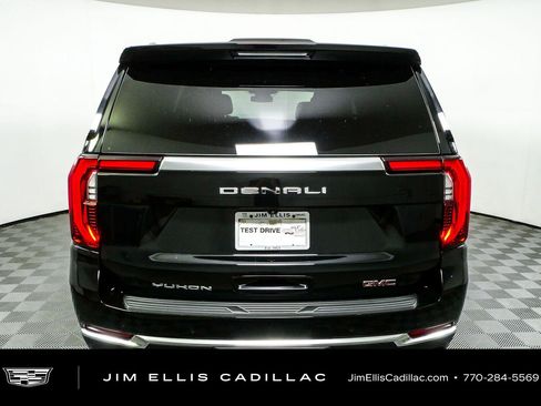 Used 2025 GMC Yukon XL Denali w/ Sun & Power Step Package AWD/4WD image 27