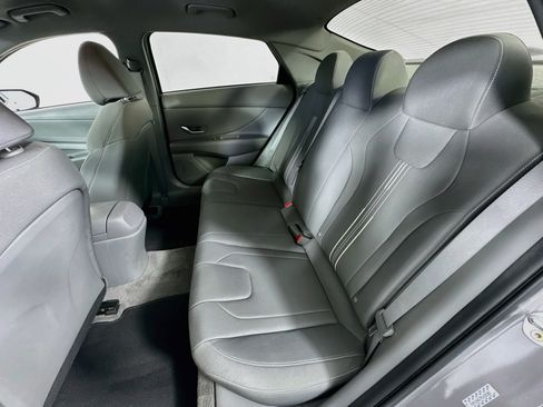 Used 2023 Hyundai Elantra SEL w/ Convenience Package FWD image 24