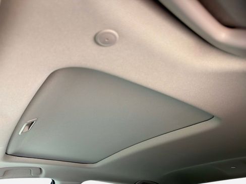 Used 2025 Honda Accord SE image 18