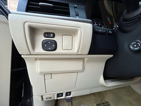 Used 2013 Lexus ES 350 w/ Premium Pkg FWD image 27