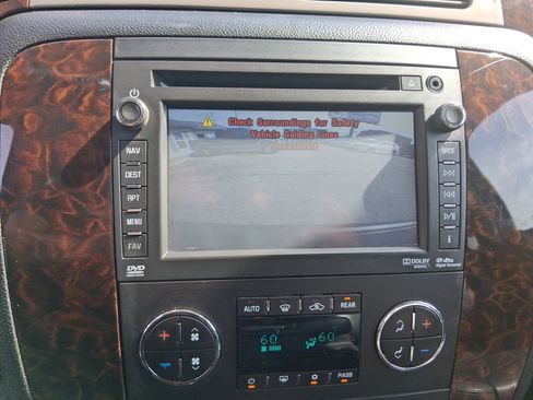 Used 2012 GMC Yukon XL Denali AWD/4WD image 19