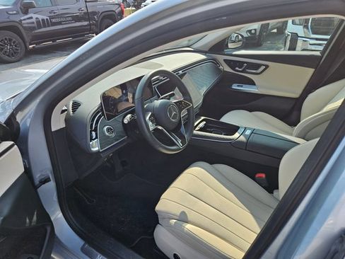 Used 2026 Mercedes-Benz E 350 Sedan image 5