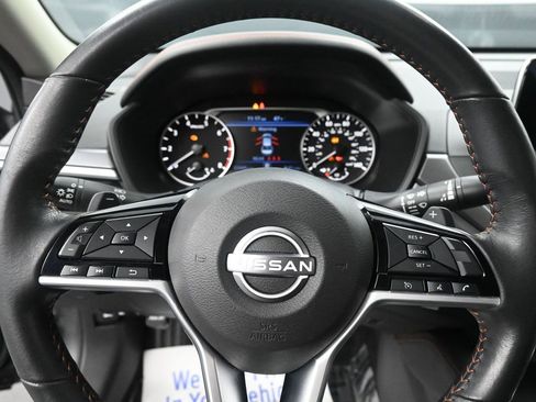 Used 2024 Nissan Altima 2.5 SR image 30