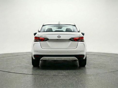 Used 2025 Nissan Versa SV FWD image 7