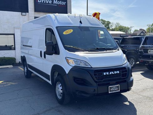 Used 2023 RAM ProMaster 2500 FWD image 12