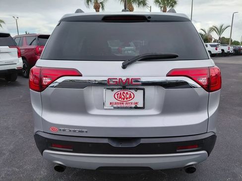 Used 2018 GMC Acadia SLT FWD image 13