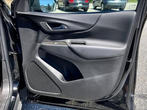 Used 2023 Chevrolet Equinox LT w/ Driver Convenience Package AWD/4WD image 12