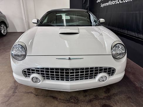 Used 2002 Ford Thunderbird Deluxe image 9