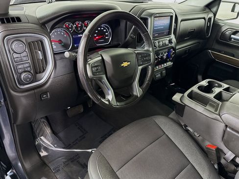 Used 2022 Chevrolet Silverado 1500 LT AWD/4WD image 22