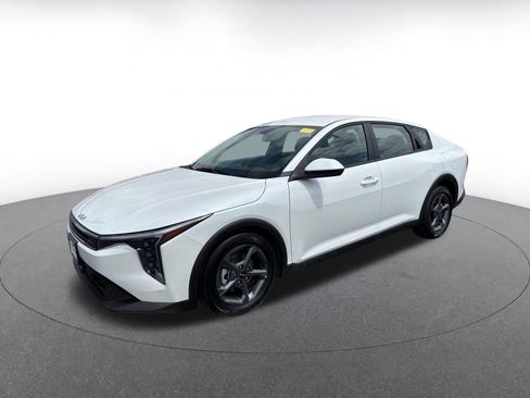 Used 2025 Kia K4 FWD image 4