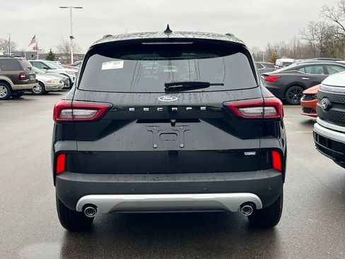 New 2026 Ford Escape SE FWD image 6