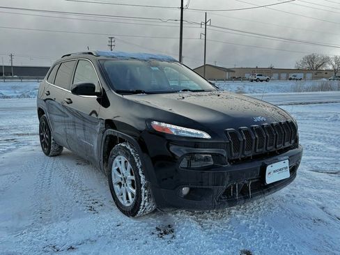 Used 2015 Jeep Cherokee Latitude w/ Cold Weather Group image 33