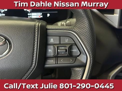 Used 2025 Toyota Tundra Limited AWD/4WD image 24