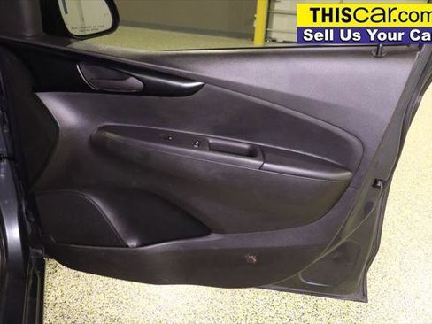 Used 2020 Chevrolet Spark LT image 27