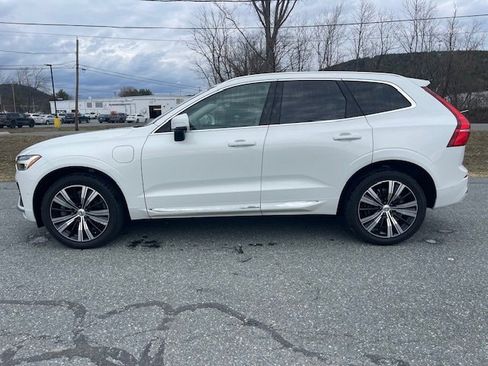 Used 2023 Volvo XC60 T8 Plus AWD/4WD image 11