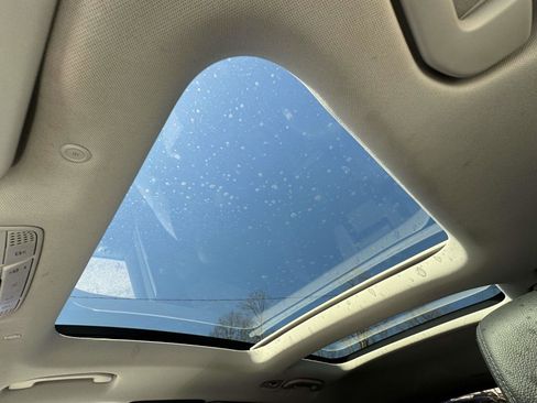 Used 2021 Mercedes-Benz GLC 300 4MATIC w/ Multimedia Package image 31