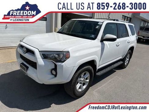 Used 2019 Toyota 4Runner SR5 AWD/4WD image 1