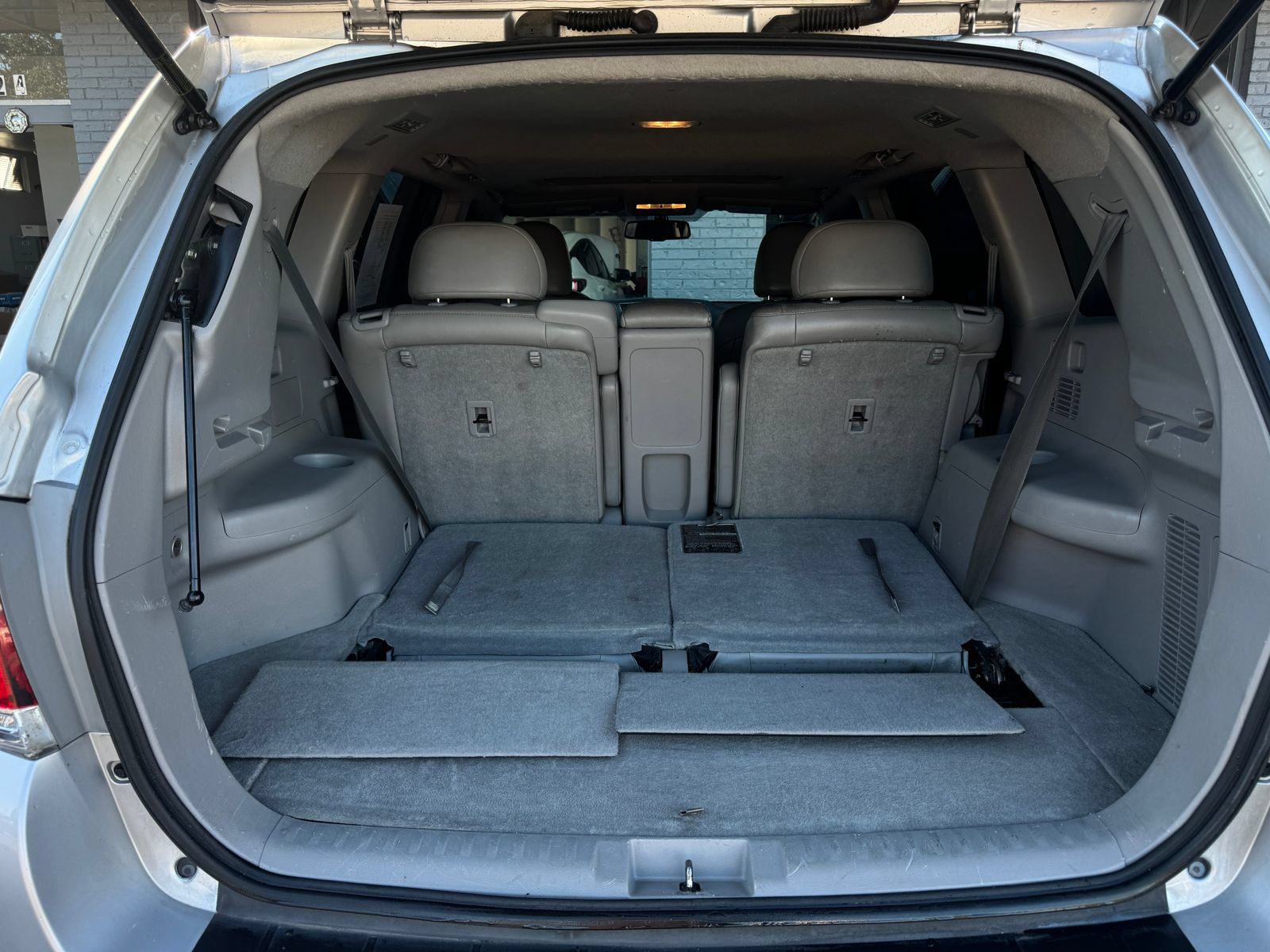 Used 2012 Toyota Highlander Limited w/ Tow Pkg AWD/4WD image 18
