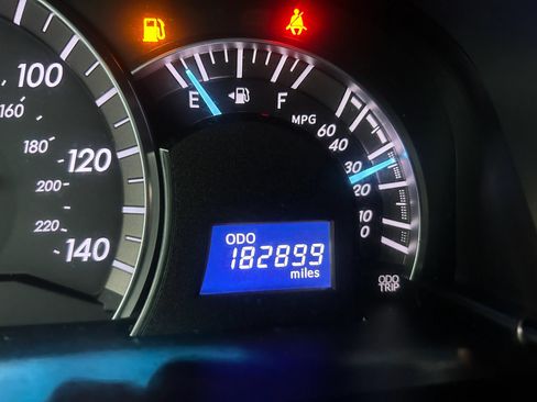 Used 2012 Toyota Camry SE FWD image 22
