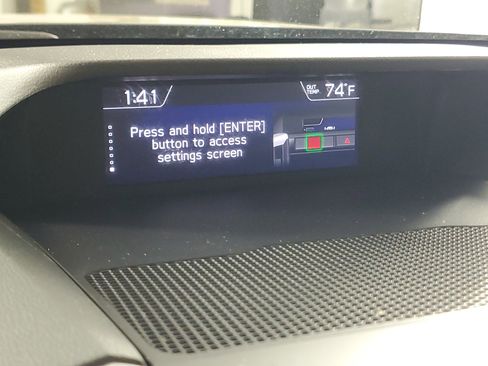 Used 2022 Subaru Ascent Limited image 18