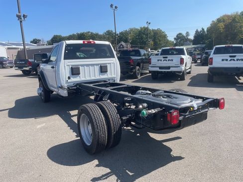 New 2026 RAM 5500 Tradesman w/ Chrome Appearance Group image 5