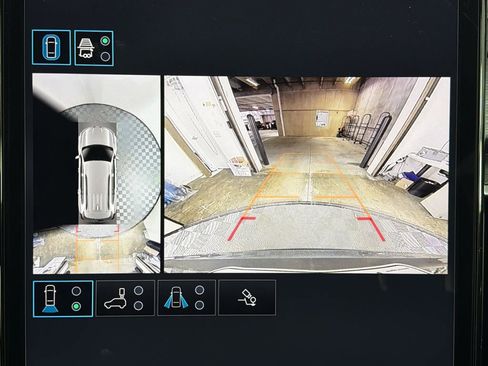 New 2025 GMC Acadia Elevation w/ Elevation Premium Package image 31