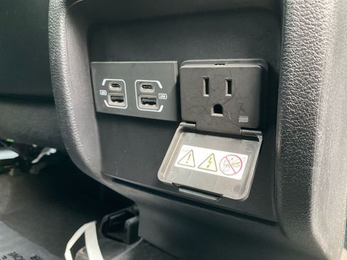 Used 2023 Jeep Cherokee Altitude Lux AWD/4WD image 32