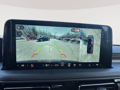 Used 2025 Lincoln Aviator Reserve w/ Equipment Group 201A image 14