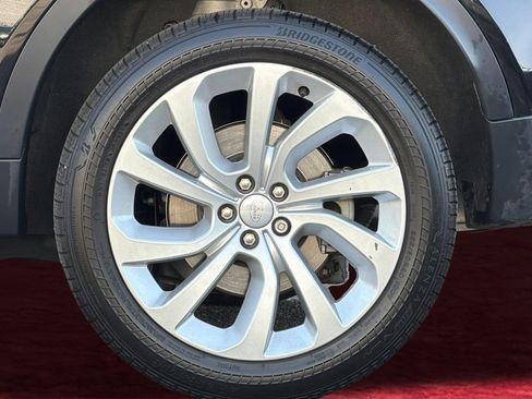Used 2023 Land Rover Discovery Sport S AWD/4WD image 11