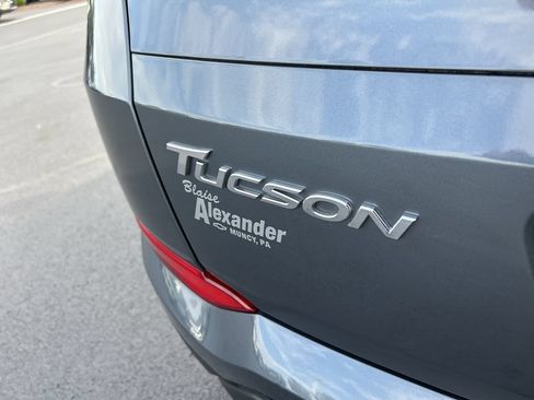 Used 2016 Hyundai Tucson SE w/ Option Group 02 AWD/4WD image 11