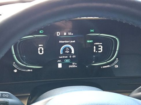 Used 2023 Kia Sportage EX image 13