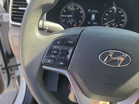 Used 2021 Hyundai Tucson SE w/ Cargo Package image 11