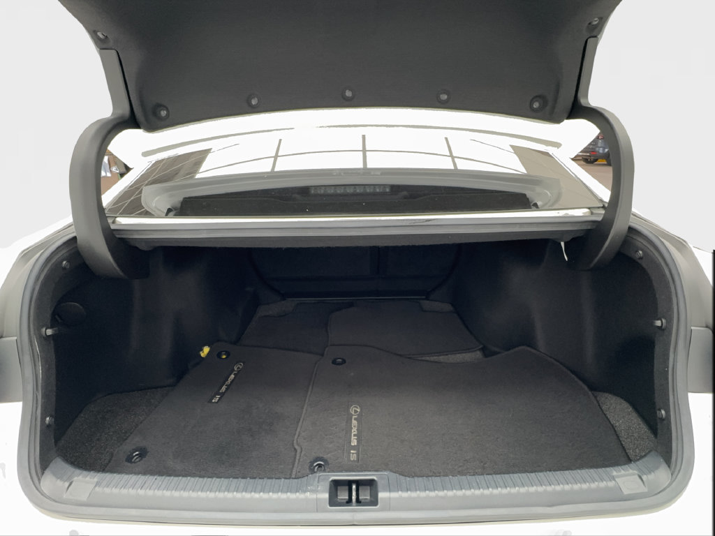 Used 2023 Lexus IS 300 w/ Comfort Package RWD image 19