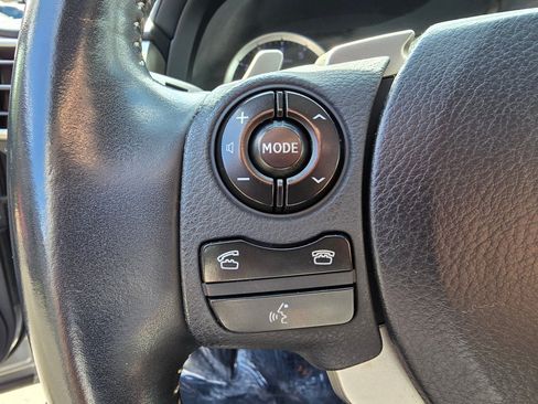 Used 2014 Lexus IS 250 w/ Navigation Package RWD image 6