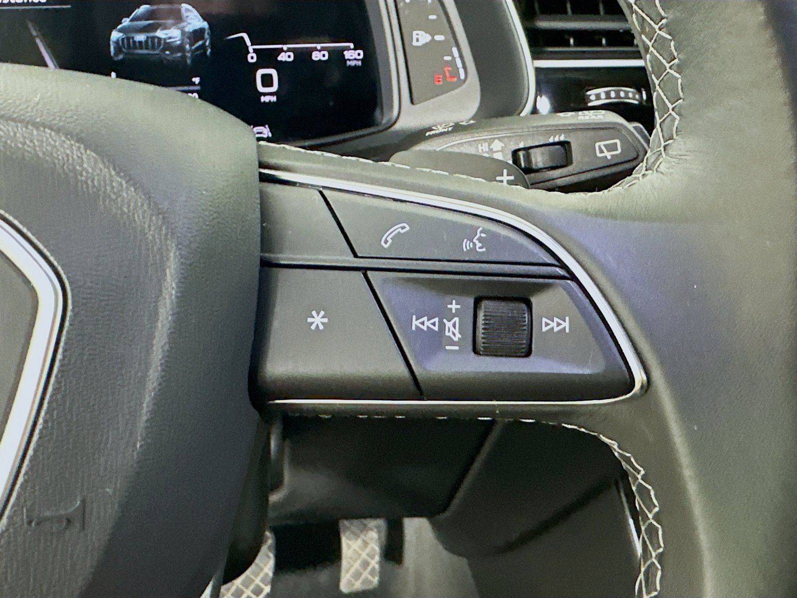 Certified 2022 Audi Q8 Premium AWD/4WD image 19