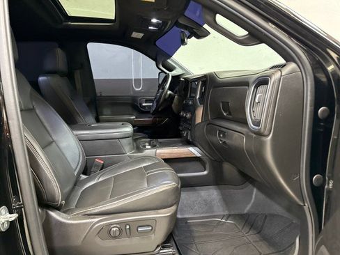 Used 2022 Chevrolet Silverado 3500 High Country w/ Z71 Off-Road Package image 57