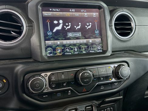 Used 2023 Jeep Wrangler Sahara w/ Cold Weather Group image 24