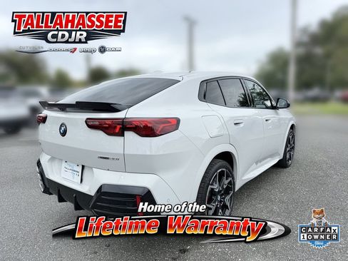 Used 2024 BMW X2 xDrive28i w/ Premium Package AWD/4WD image 3